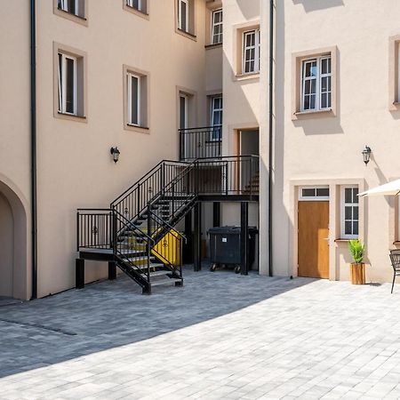 ריבניק Central Platinum Apartments מראה חיצוני תמונה