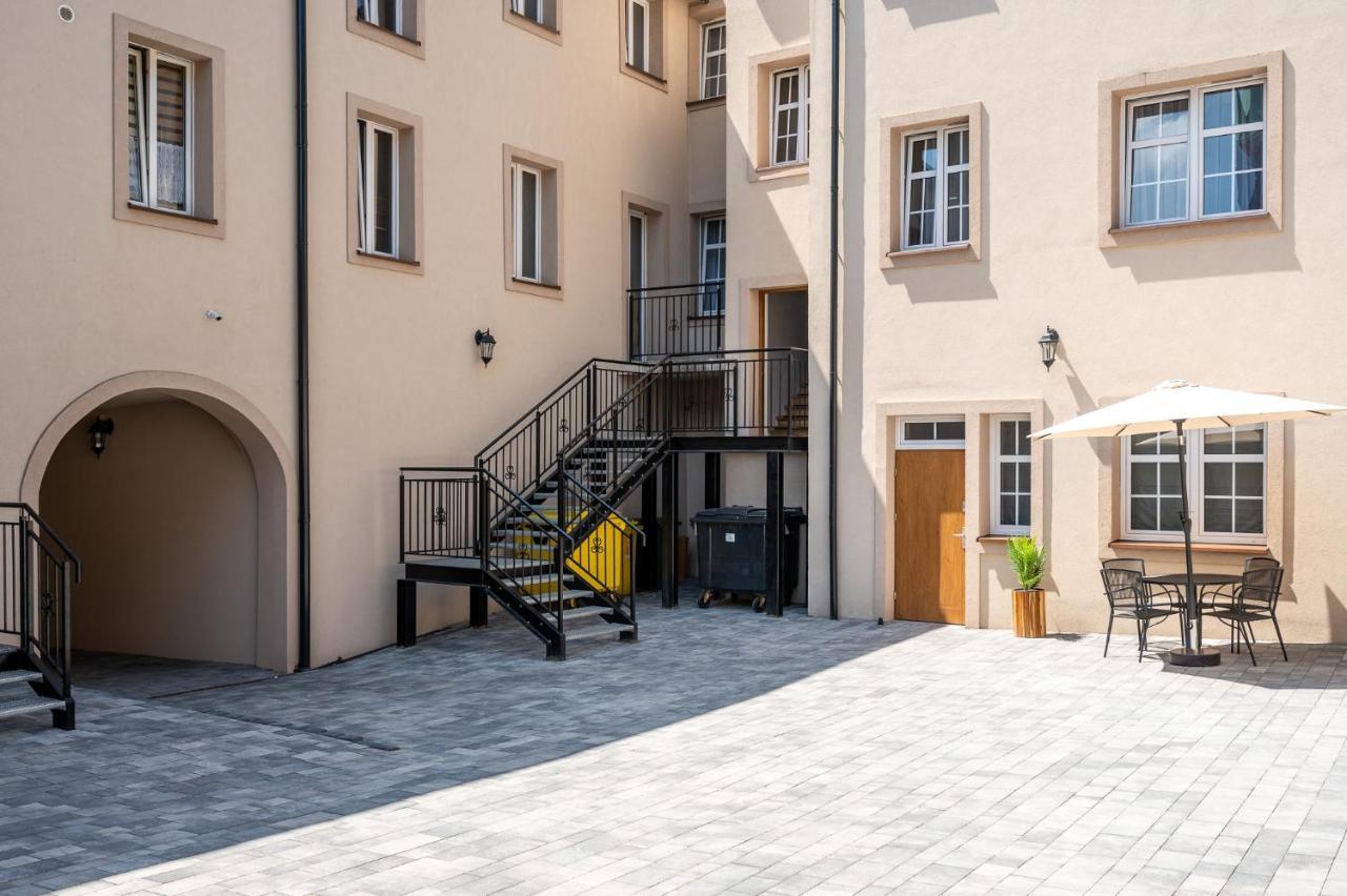 ריבניק Central Platinum Apartments מראה חיצוני תמונה